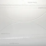 نمای سه رخ از سینی مستطیل کریستال 250 شفاف برند صدف پک، مناسب بسته بندی صادراتی شیرینی و خشکبار