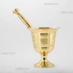 نمای روبرو از هاون برنجی جامی سایز 100 صدف پک، با طراحی جام مانند و خطوط حکاکی شده دور بدنه برای سابیدن زعفران.