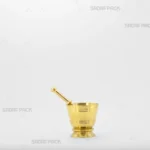 نمای روبرو از هاون برنجی جامی 39 برند صدف پک با طراحی جام‌شکل و خطوط تزئینی حکاکی شده بر روی بدنه